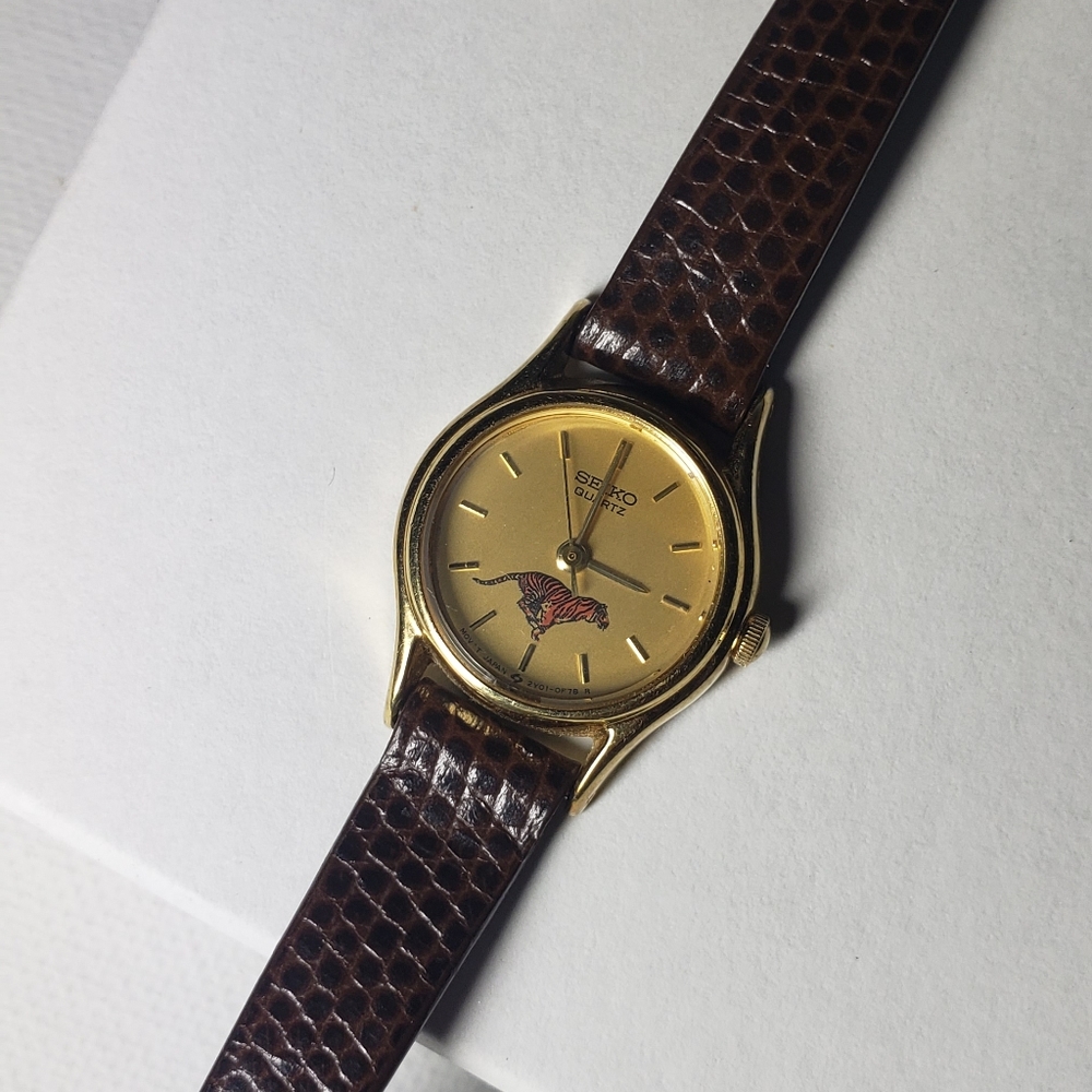 Vintage Seiko ExxonMobil watch with tiger